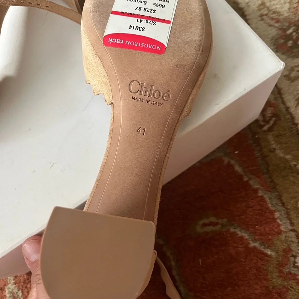 Chloe Tan Scalloped Heels, ankle strap, beige suede NWT, lid missing from box 41 - Picture 2 of 6